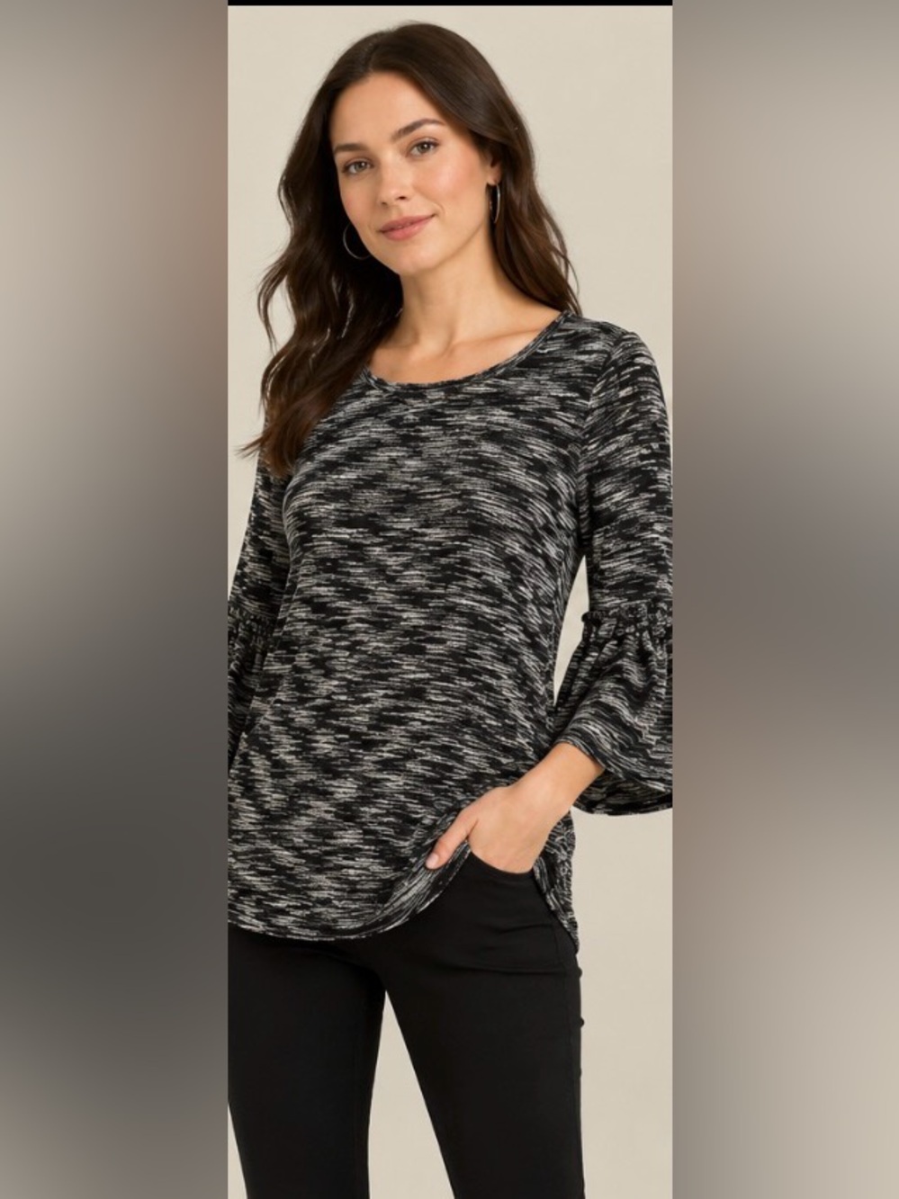 MAX STUDIO Black & White Textured Bell Sleeve Tunic Top – Women’s Size Medium